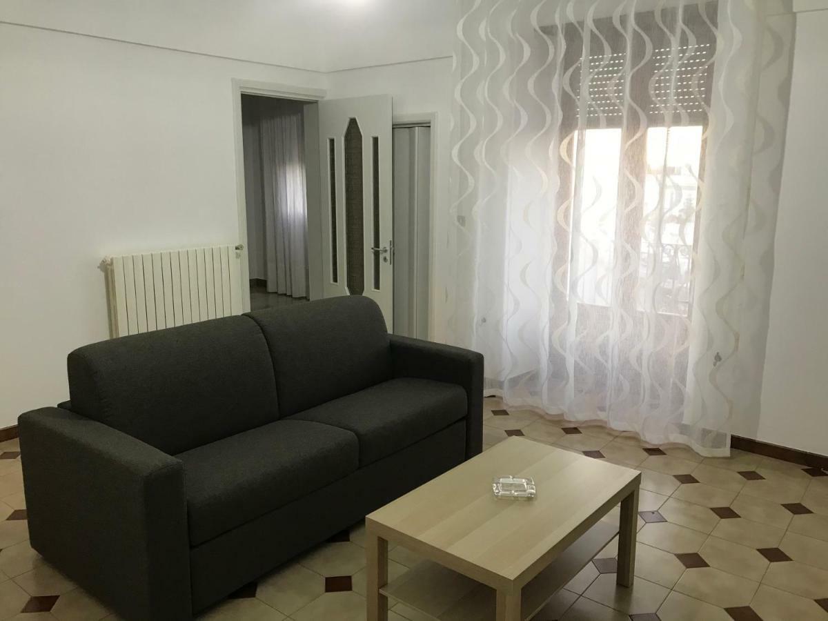 Casa Vacanze Affitti Brevi "Porta Nuova" Locorotondo Bagian luar foto